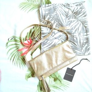 ⭐ Gold Clutch Or Crossbody 💛 Tommy Bahama